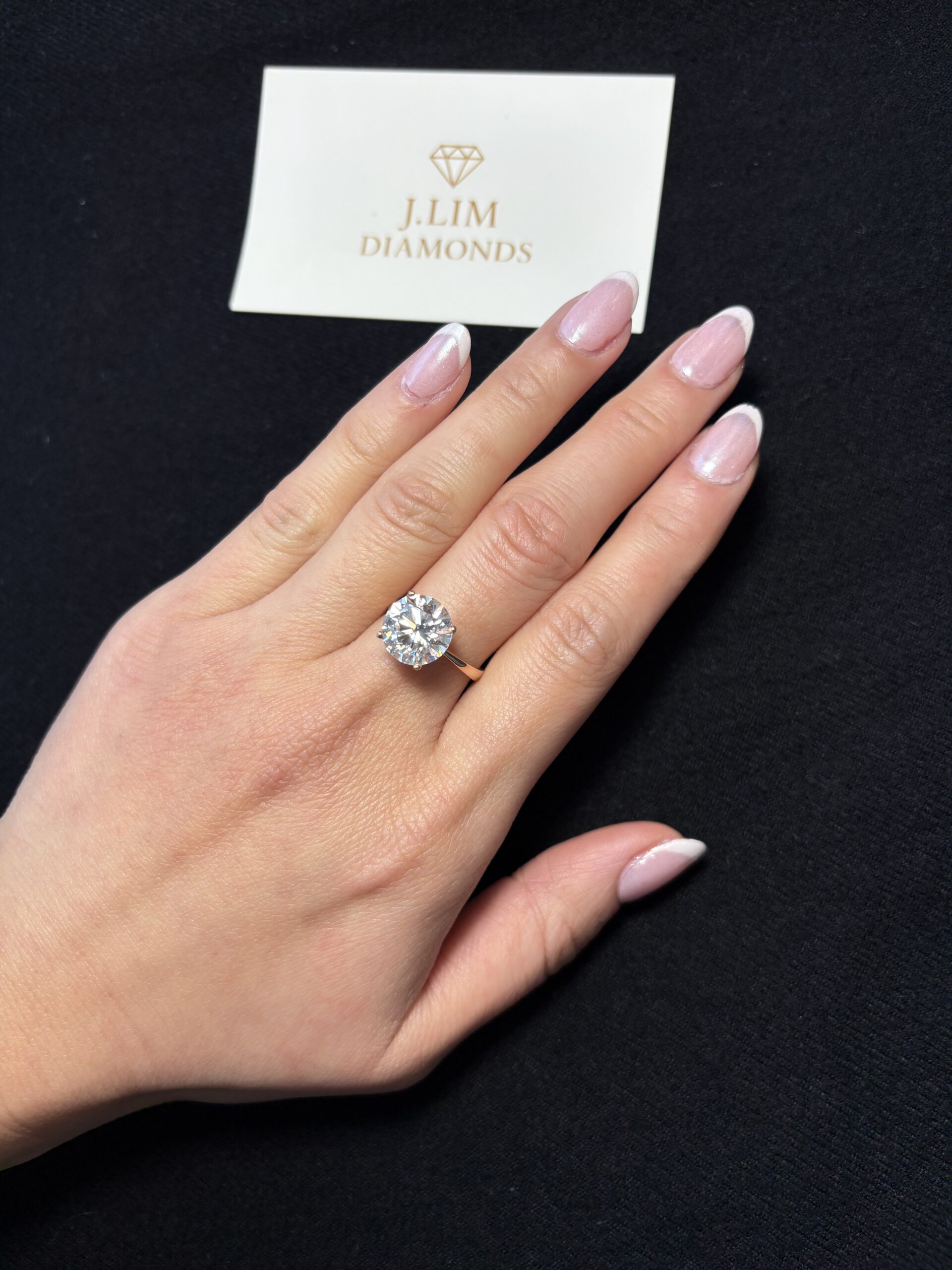 Round brilliant lab grown diamond ring 5.08ct 18k white gold